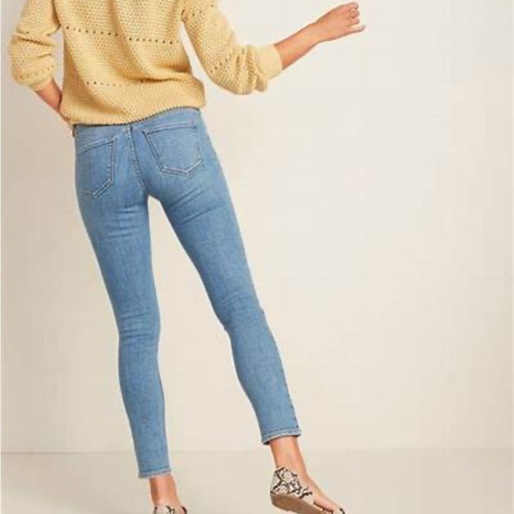 OLD NAVY ROCKSTAR MID RISE SKINNY JEANS MEDIUM WASH FLORAL EMBROIDERY SIZE 8 - Picture 2 of 14